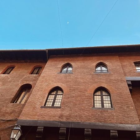 Lovely 2 Bedroom Apartment Nearby Piazza Maggiore Bologna Exteriör bild