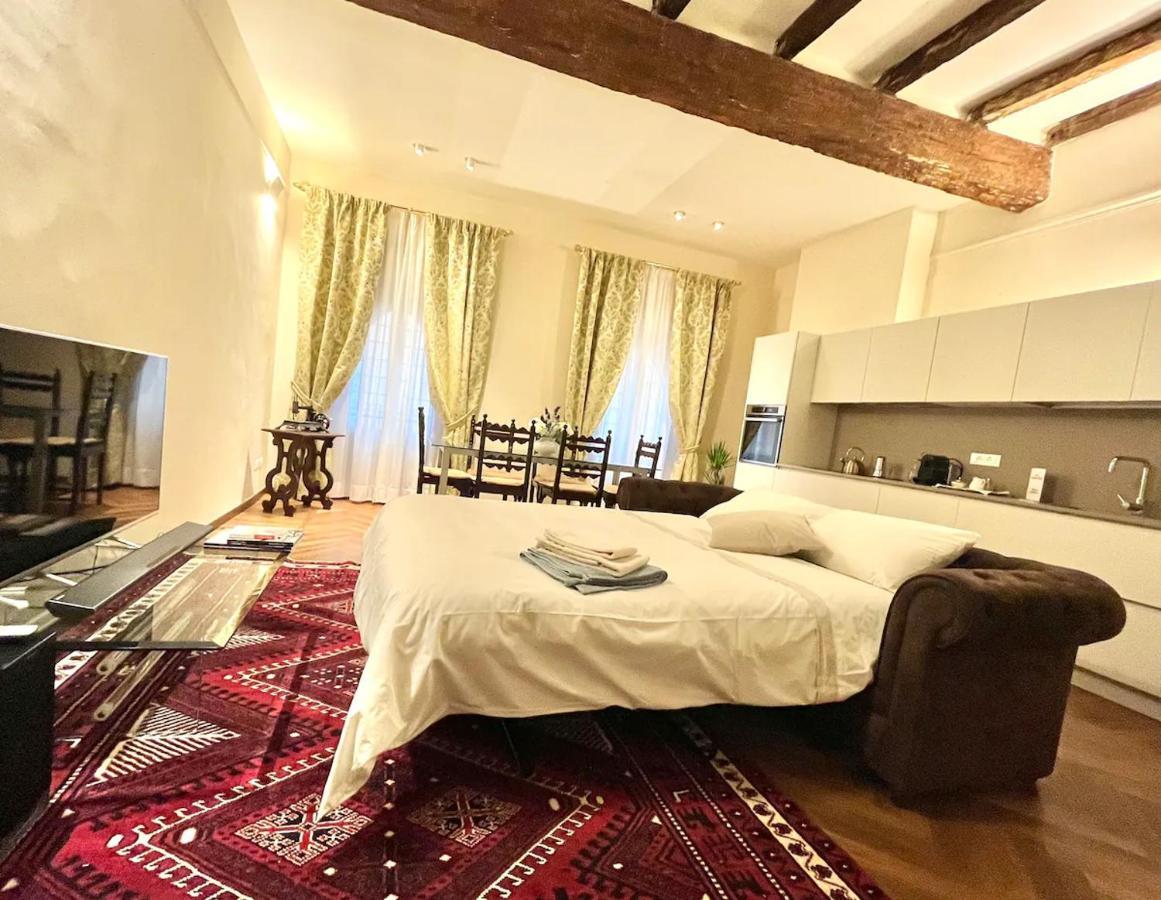 Lovely 2 Bedroom Apartment Nearby Piazza Maggiore Bologna Exteriör bild